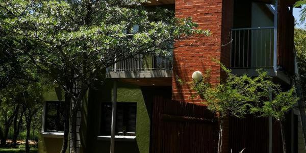 Chameleon Bush Lodge ハマンスクラール エクステリア 写真